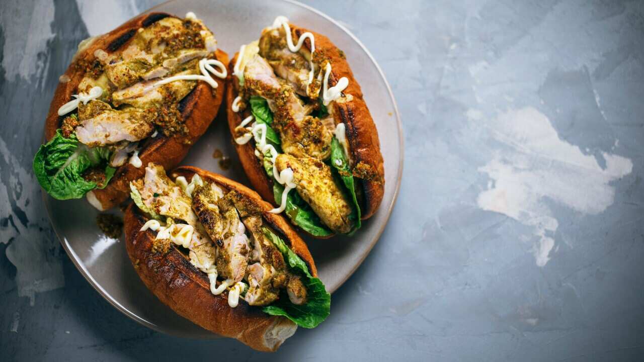 Peri peri chicken rolls