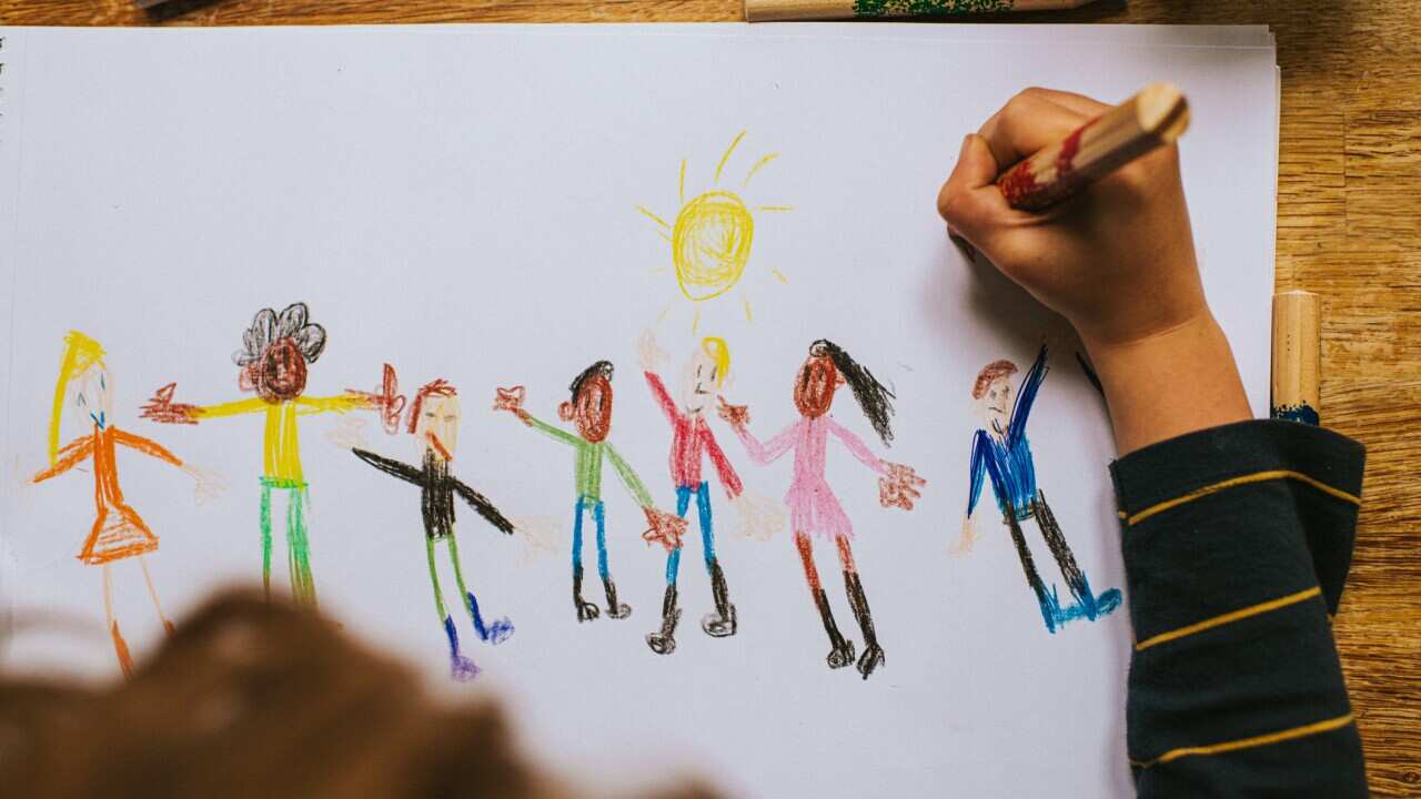 Child drawing Figures