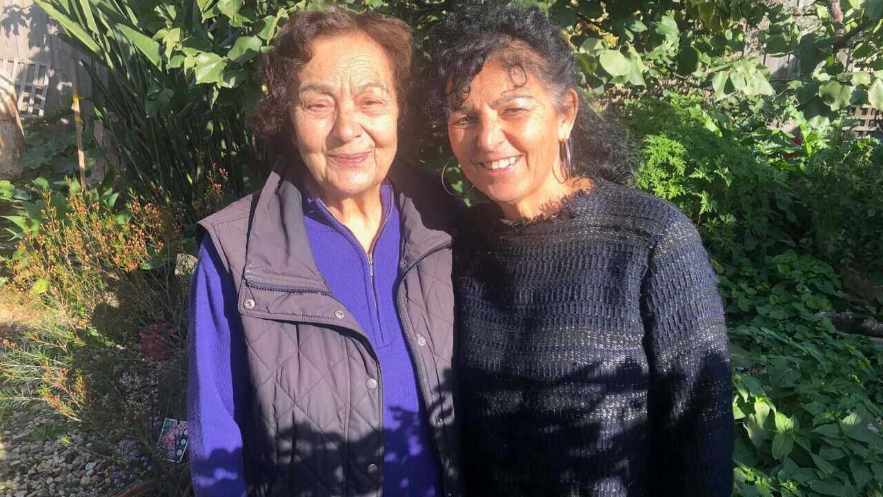 Melita and Kathy Vlassopoulos