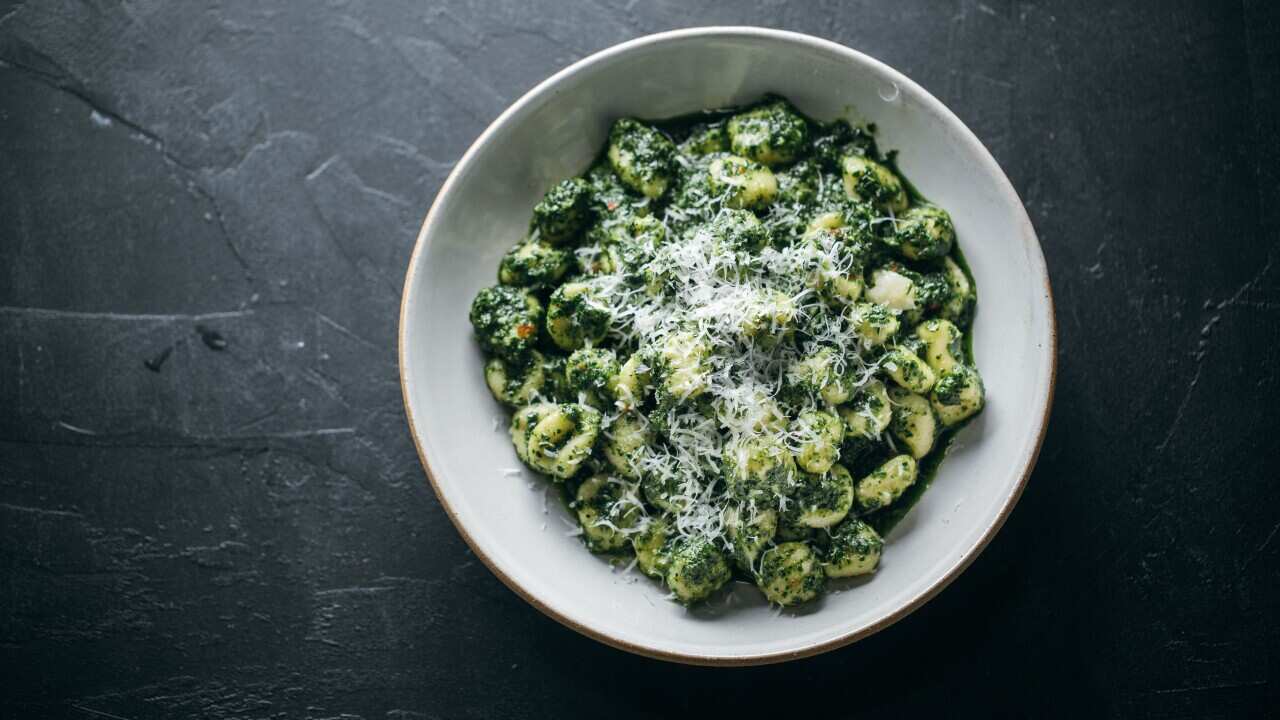Image for read more article 'LEAFY GREEN PESTO'