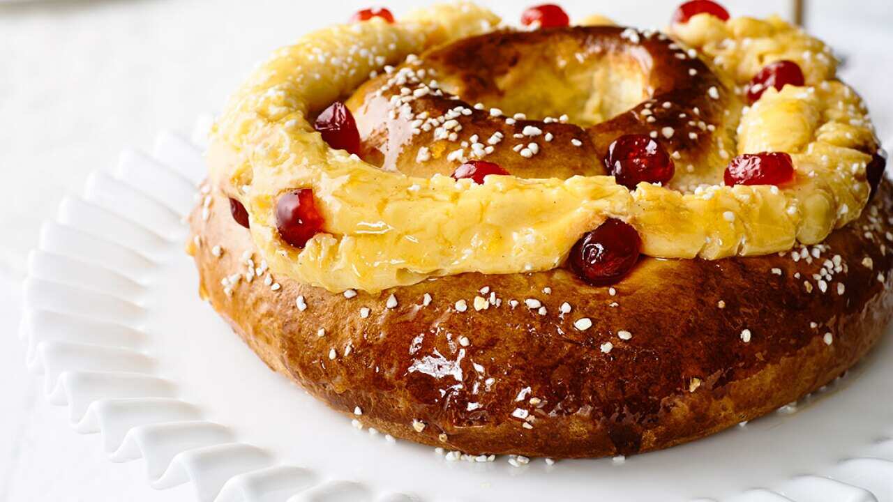 rosca-de-pascua-easter-bread-ring.jpg